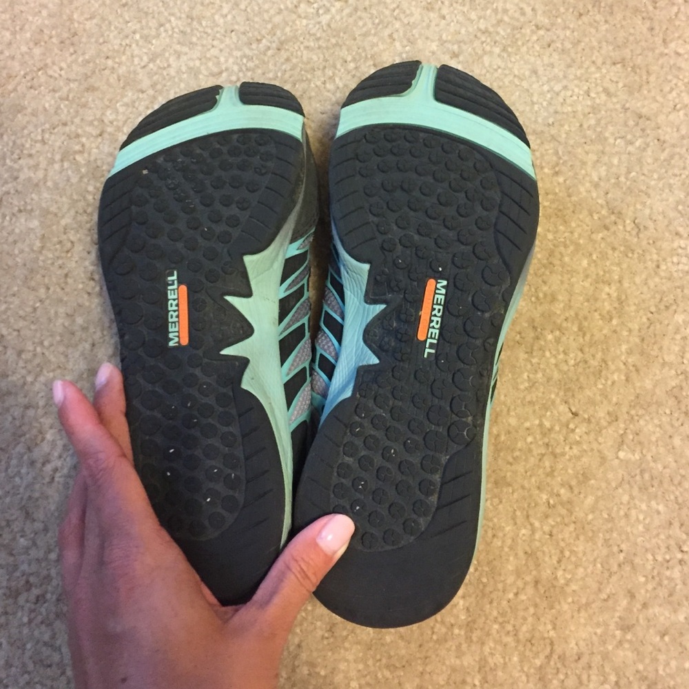Merrell Tennis Shoes - Picture 3 of 5